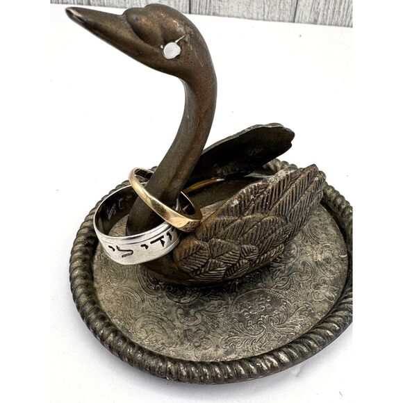 Vintage Swan Ring Holder EP Zinc Alloy Silver Swan - Picture 1 of 7